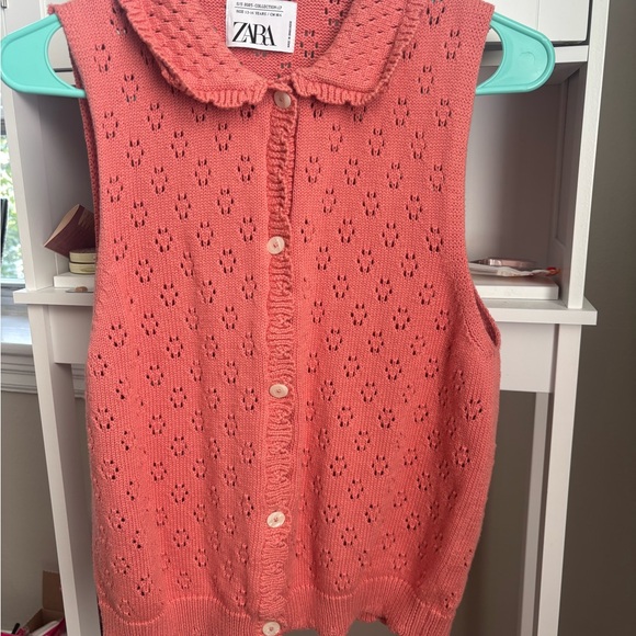 Zara Coral Knit Button-Up Vest - Picture 3 of 4